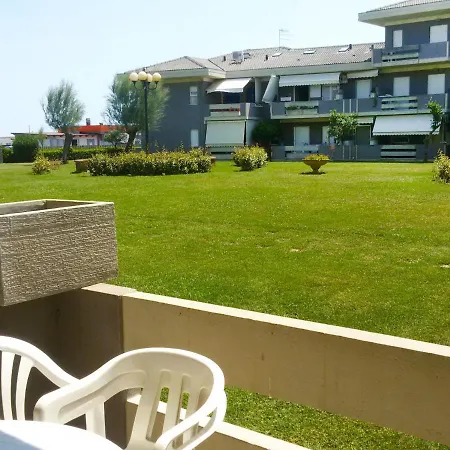 Marine- Palme- Ismare-11 By Interhome Silvi Marina