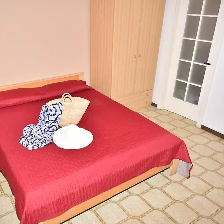 Apartman Marine- Palme- Ismare-11 By Interhome Silvi Marina