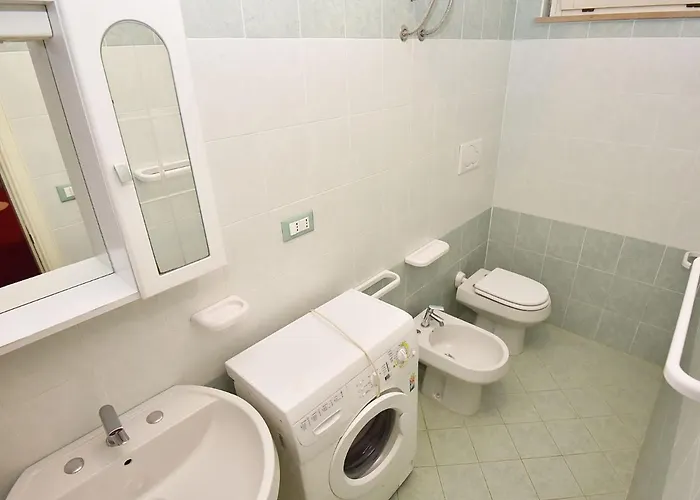 Marine- Palme- Ismare-11 By Interhome Silvi Marina