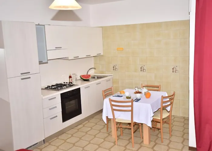 Marine- Palme- Ismare-11 By Interhome Lägenhet Silvi Marina